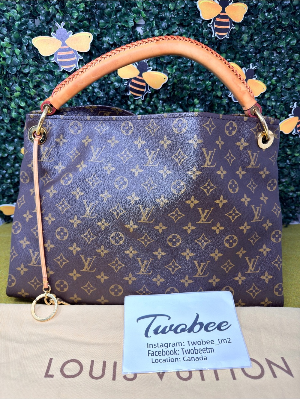 Authentic LOUIS VUITTON ARTSY MM MONOGRAM